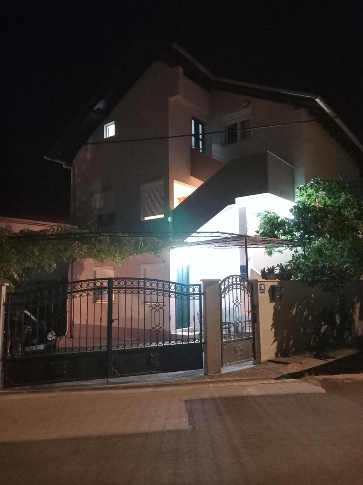 Apartment Ivan Vinisce Exterior photo
